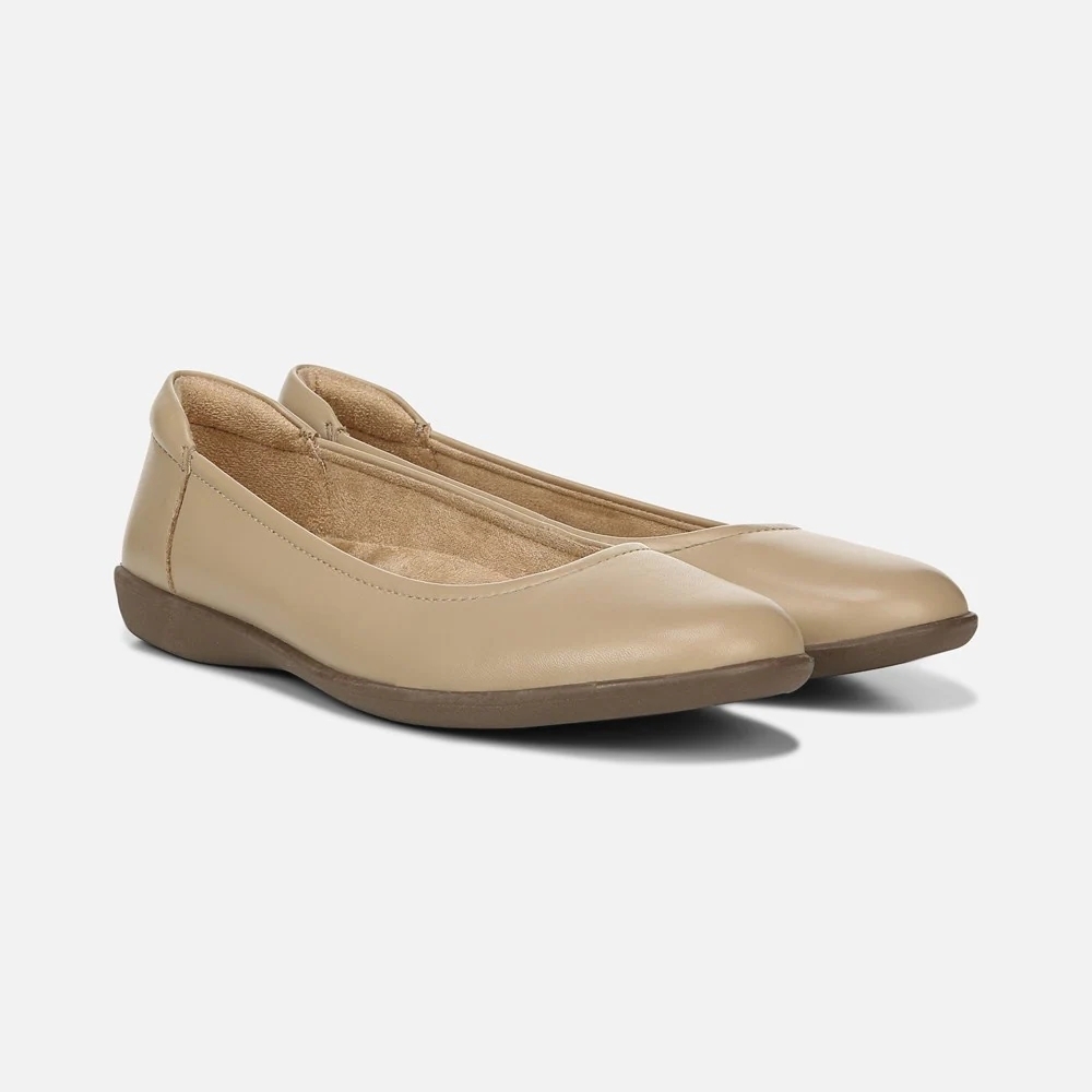 Naturalizer Beige Casual Women's Flats NWT 7.5 New
